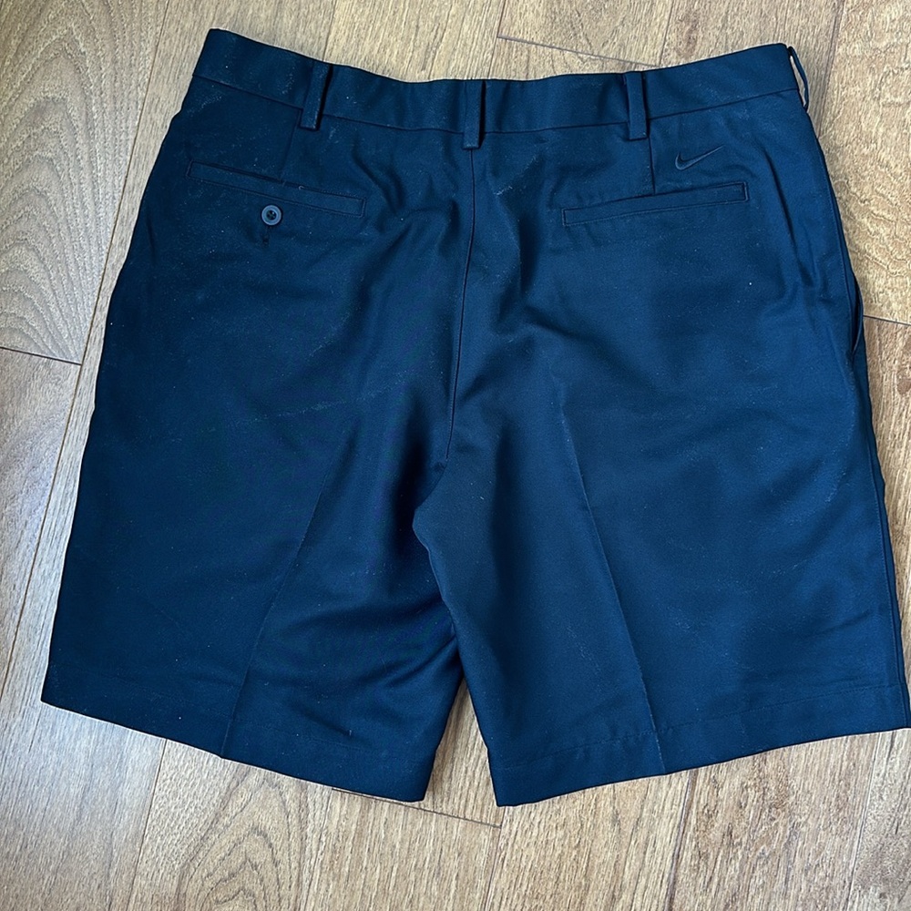 Shorts - Picture 3 of 5